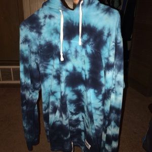 sweatshirts & hoodies